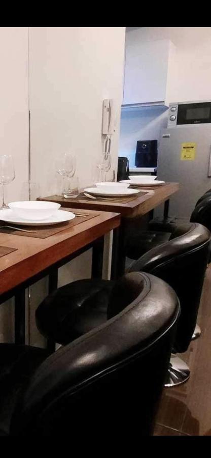 Апартаменты Air Luxury Makati Cbd With Balcony Манила Экстерьер фото